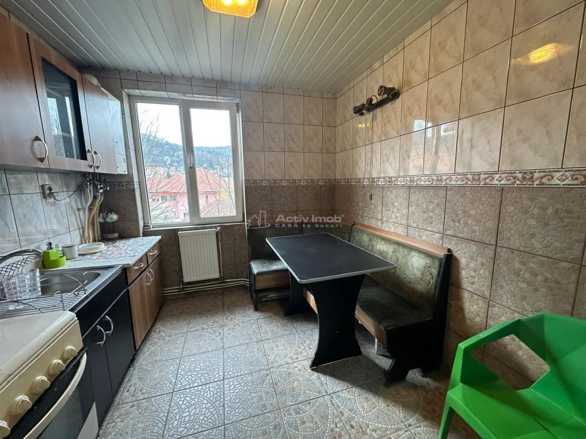 Resita, Apartamento de 3 Dormitorios, Semiabierto, Zona Central - foto 18