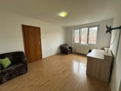 Resita, Apartamento de 3 Dormitorios, Semiabierto, Zona Central - foto 19