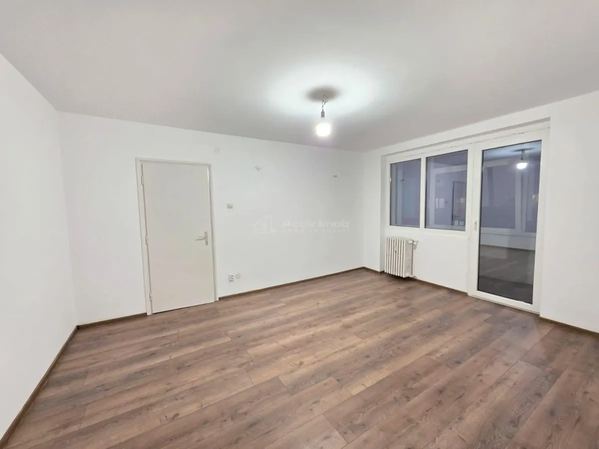 Appartement 3 Pièces - Maior Coravu - Vatra Luminoasa - foto 1