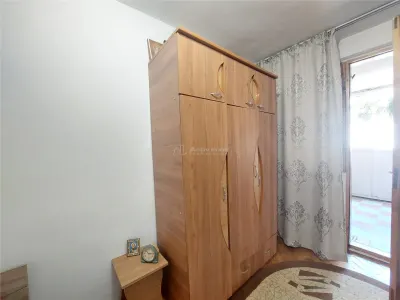 Exclusive 4-Bedroom Apartment, 60 sqm, 3rd Floor, Republicii Street, CFR Zone - foto 4