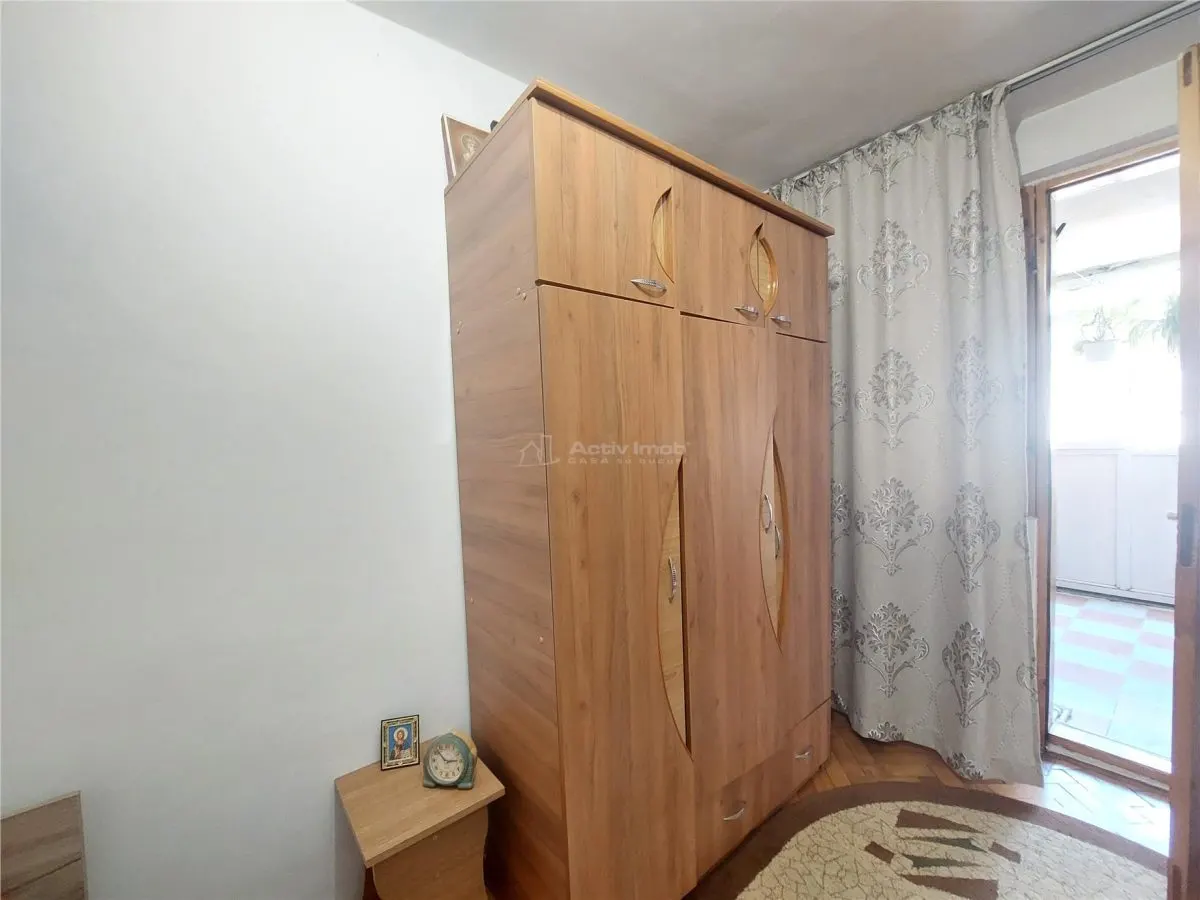 Exclusive 4-Bedroom Apartment, 60 sqm, 3rd Floor, Republicii Street, CFR Zone - foto 4