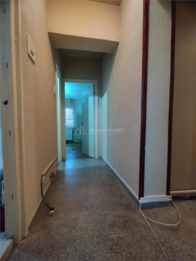 Apartament cu 4 camere, situat in zona de nord a orasului - foto 1