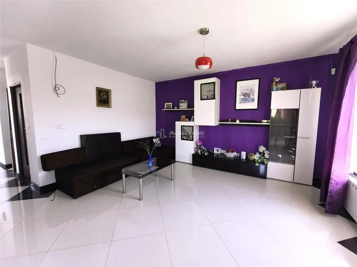 Maison Individuelle à Vendre à Talmaciu - foto 7