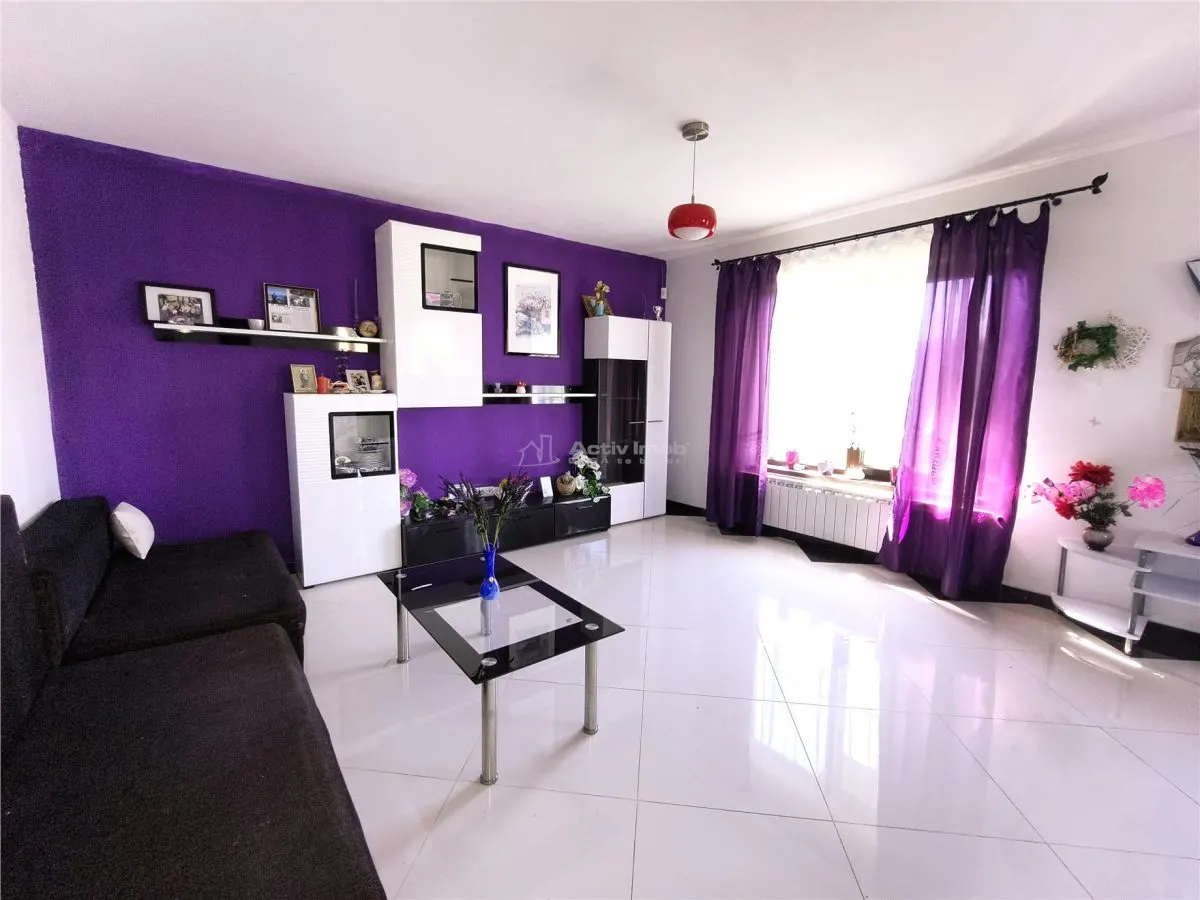 Maison Individuelle à Vendre à Talmaciu - foto 9