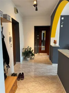 Venta: Apartamento Office 2 Dormitorios, Planta 1ª, Bd. Burebista – Plaza Alba Iulia - Bucuresti