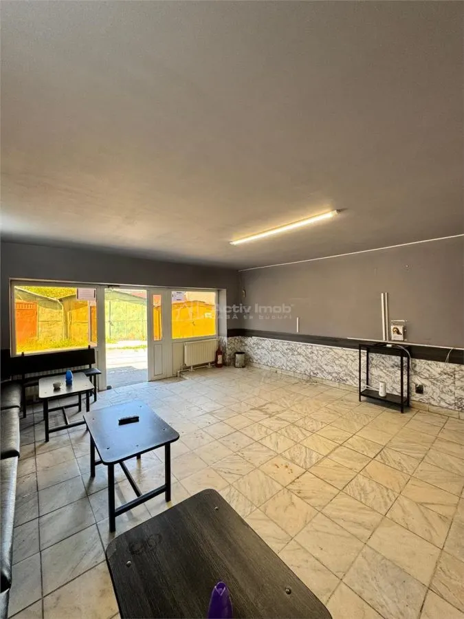 Opportunité – Local Commercial RDC + Étage - foto 2