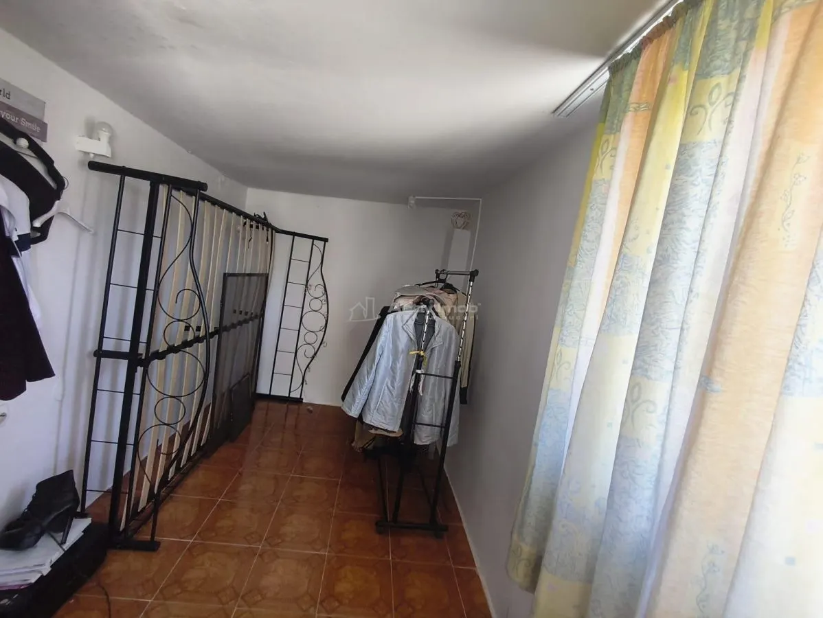 Maison à Resita, Quartier Muncitoresc - foto 11