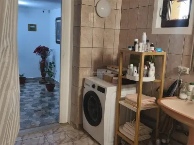 Maison à Resita, Quartier Muncitoresc - foto 12