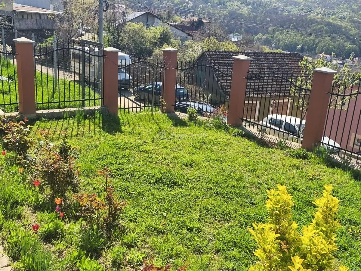 Maison à Resita, Quartier Muncitoresc - foto 15
