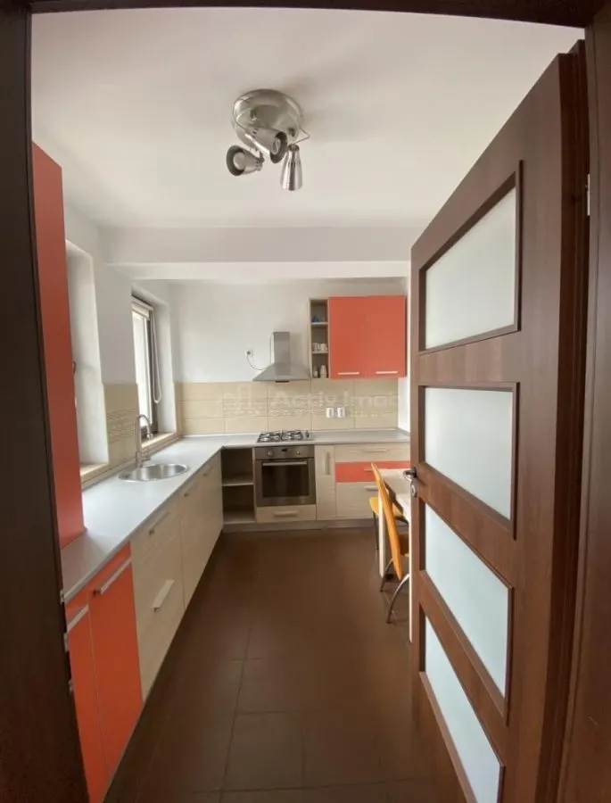 Appartement Spacieux de 3 Chambres en Villa, Bucurestii Noi - foto 9