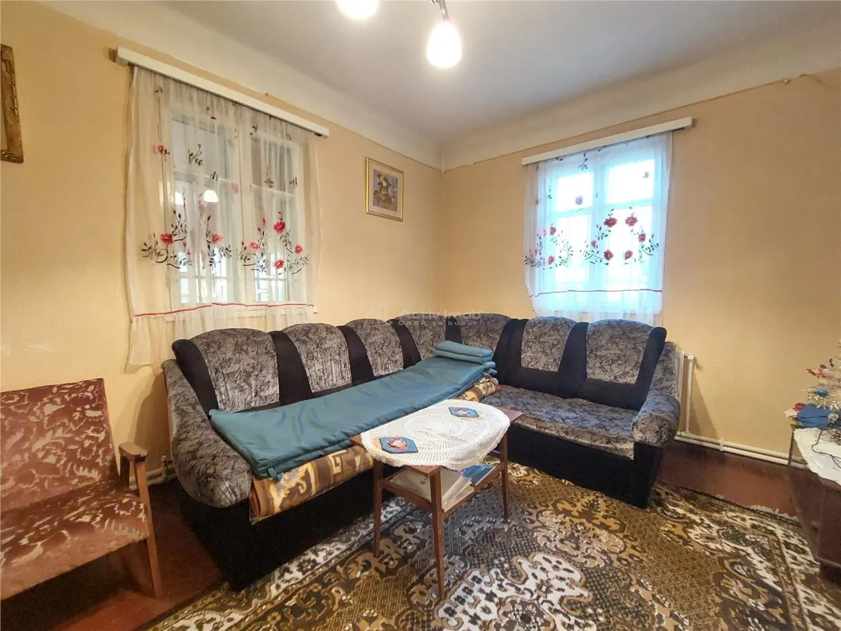 Casa P+1, 5 Dormitorios, 150 m², 3.815 m² Terreno, Zoresti, Vernesti - foto 1