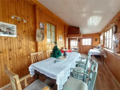 Casa P+1, 5 Dormitorios, 150 m², 3.815 m² Terreno, Zoresti, Vernesti - foto 6