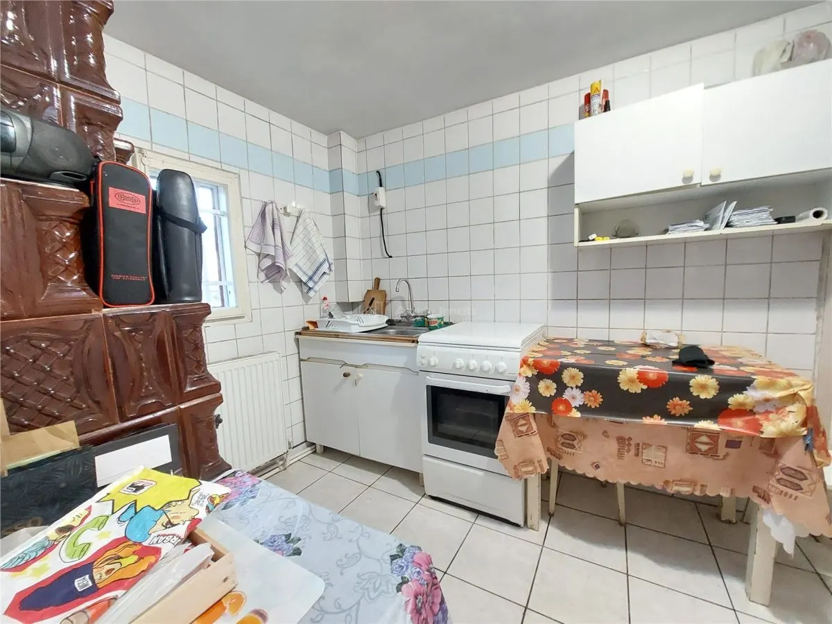 Casa P+1, 5 Dormitorios, 150 m², 3.815 m² Terreno, Zoresti, Vernesti - foto 8