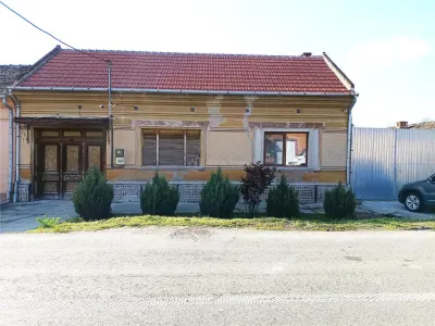 Casa de 3 Dormitorios con Terreno en Pojejena, Caras Severin - Pojejena