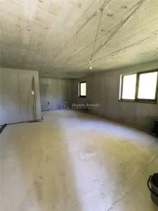 Maison de Vacances à Vendre Valea Avrigului - foto 10