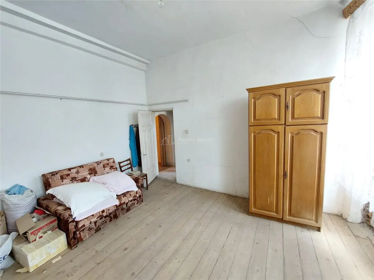 Apartment with 2 bedrooms for sale 60 sqm in Buzau, Centru area - foto 2