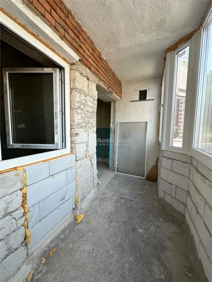 Apartamento 2 Dormitorios, Distribución Semicompartimentada, Planta 1, Ultra-céntrico - foto 2