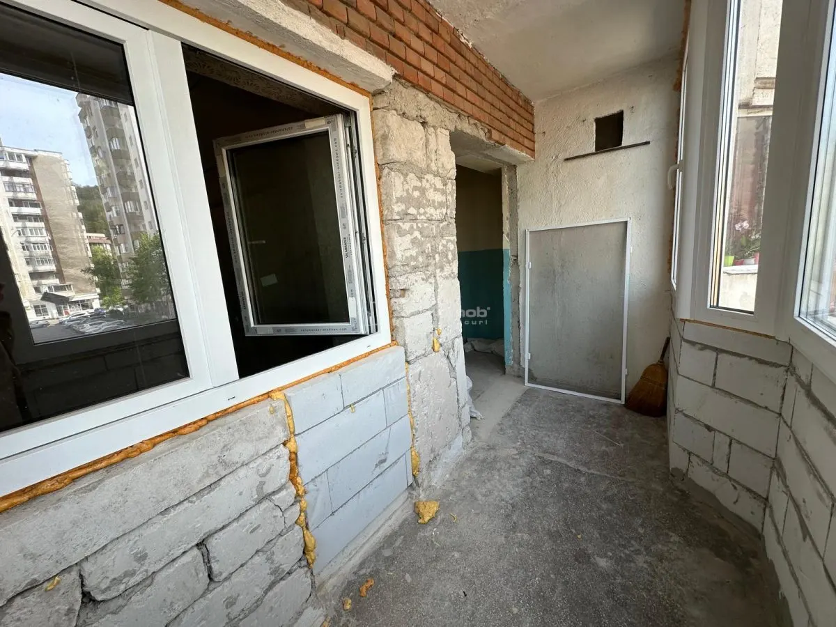 Apartamento 2 Dormitorios, Distribución Semicompartimentada, Planta 1, Ultra-céntrico - foto 13