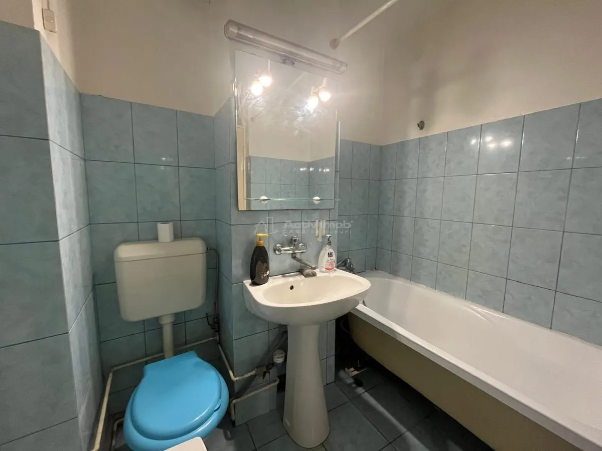 Lugoj, 3-Bedroom Apartment, 92 sqm, 8th Floor, Tower Block, OMV Zone, Panoramic Views - foto 17