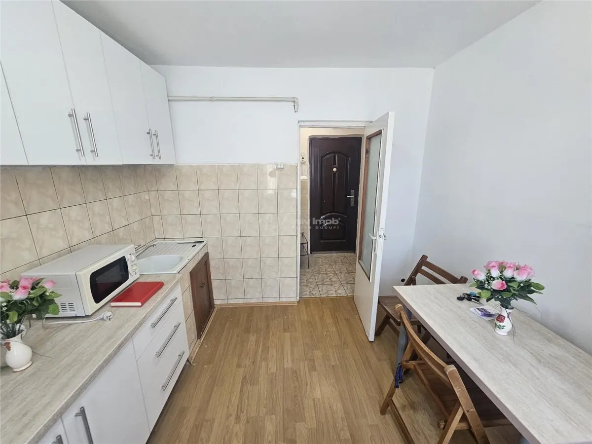 Resita, Studio Meublé et Équipé, 2e Étage, Calea Caransebesului - foto 3