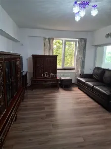 Vitan - Olimpia: Apartamento de 2 Dormitorios, Planta 2, Edificio 1979, 61 m² - Bucuresti