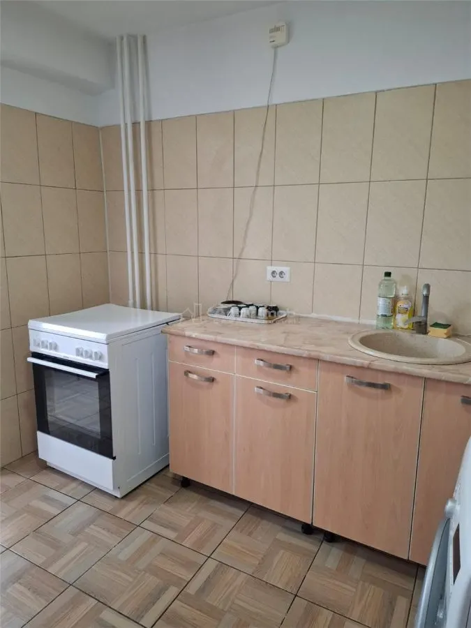 Vitan - Olimpia: 2-Bedroom Apartment, 2nd Floor, 1979 Building, 61 sqm - foto 7