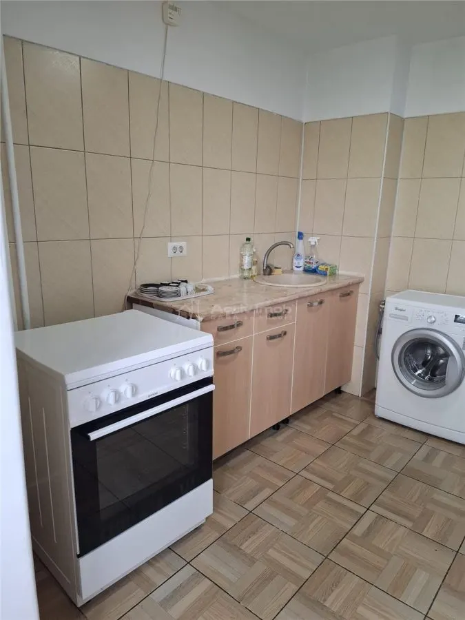 Vitan - Olimpia: 2-Bedroom Apartment, 2nd Floor, 1979 Building, 61 sqm - foto 8