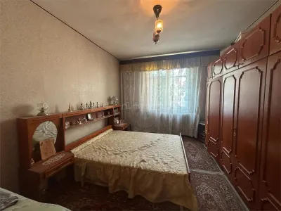 Resita, Apartamento de 3 Dormitorios, Distribución Separada, Planta Baja, Lunca - foto 11