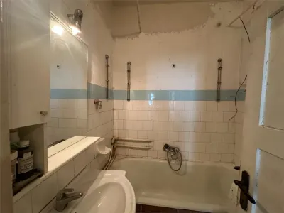 Resita, Apartamento de 3 Dormitorios, Distribución Separada, Planta Baja, Lunca - foto 12