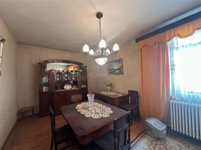 Resita, Apartamento de 3 Dormitorios, Distribución Separada, Planta Baja, Lunca - foto 23