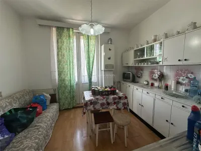 Resita, Apartamento de 3 Dormitorios, Distribución Separada, Planta Baja, Lunca - foto 6