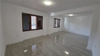 Racasdia, Spatiu Comercial la Sosea, Locatie Centrala - foto 4