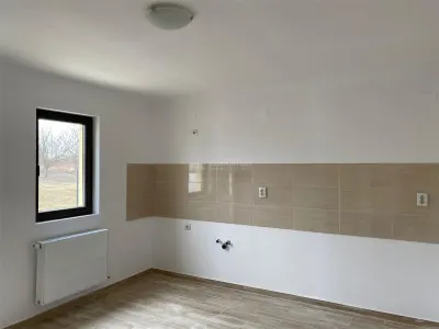 Single-Storey 3-Bedroom Houses – 550 sqm Plot – Immediate Occupancy - foto 3