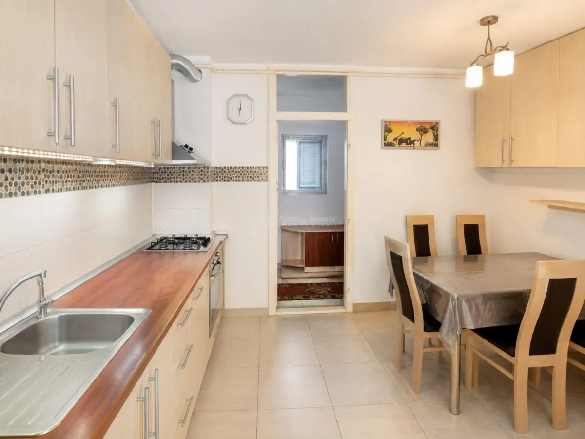Appartement Quatre Chambres, 2e Étage, Ultracentral Baia Mare - foto 1