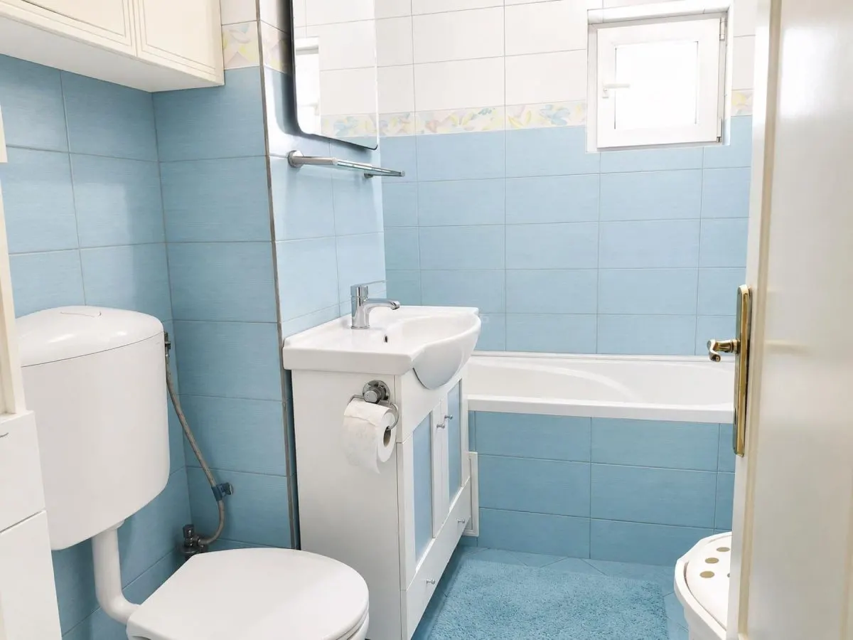 Appartement Quatre Chambres, 2e Étage, Ultracentral Baia Mare - foto 4