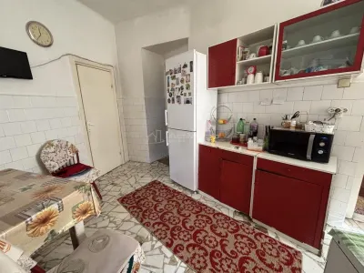 Casa Aislada en Centro de Oradea – 150 sqm – 411 sqm Parcela - foto 6