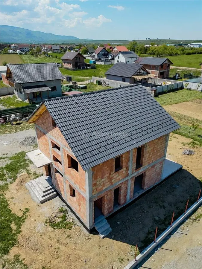 Maison Individuelle à Vendre à Talmaciu, Quartier Verdi - foto 5