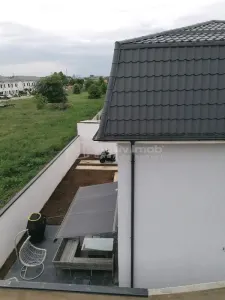 House / villa for sale 115 sqm in Bucuresti, Prelungirea Ghencea area - foto 11