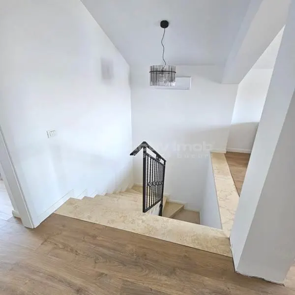 House / villa for sale 115 sqm in Bucuresti, Prelungirea Ghencea area - foto 18