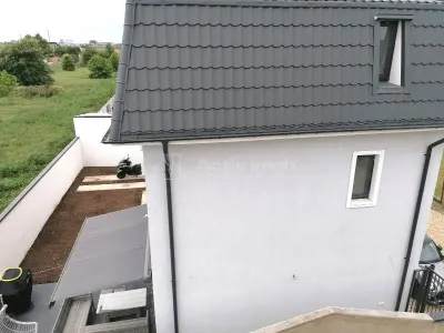 House / villa for sale 115 sqm in Bucuresti, Prelungirea Ghencea area - foto 9
