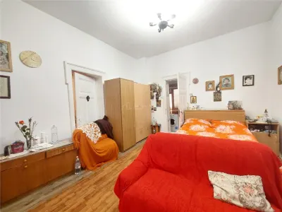 Casa de dos cuerpos, terreno 228 m², zona Gării, Buzau - foto 3