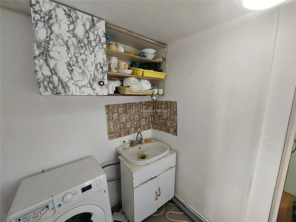 Casa de dos cuerpos, terreno 228 m², zona Gării, Buzau - foto 7