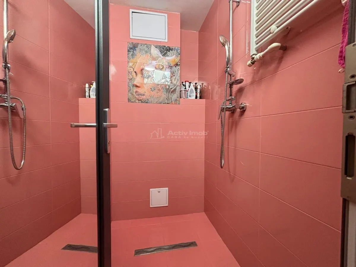 Investissement Intelligent : Appartement et Espace Commercial avec Accès Séparé - foto 10