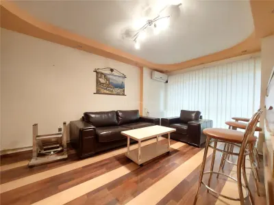 Apartamento 2 Dormitorios, Distribución Separada, 2ª Planta, Centro - Piața Daciei - Buzau