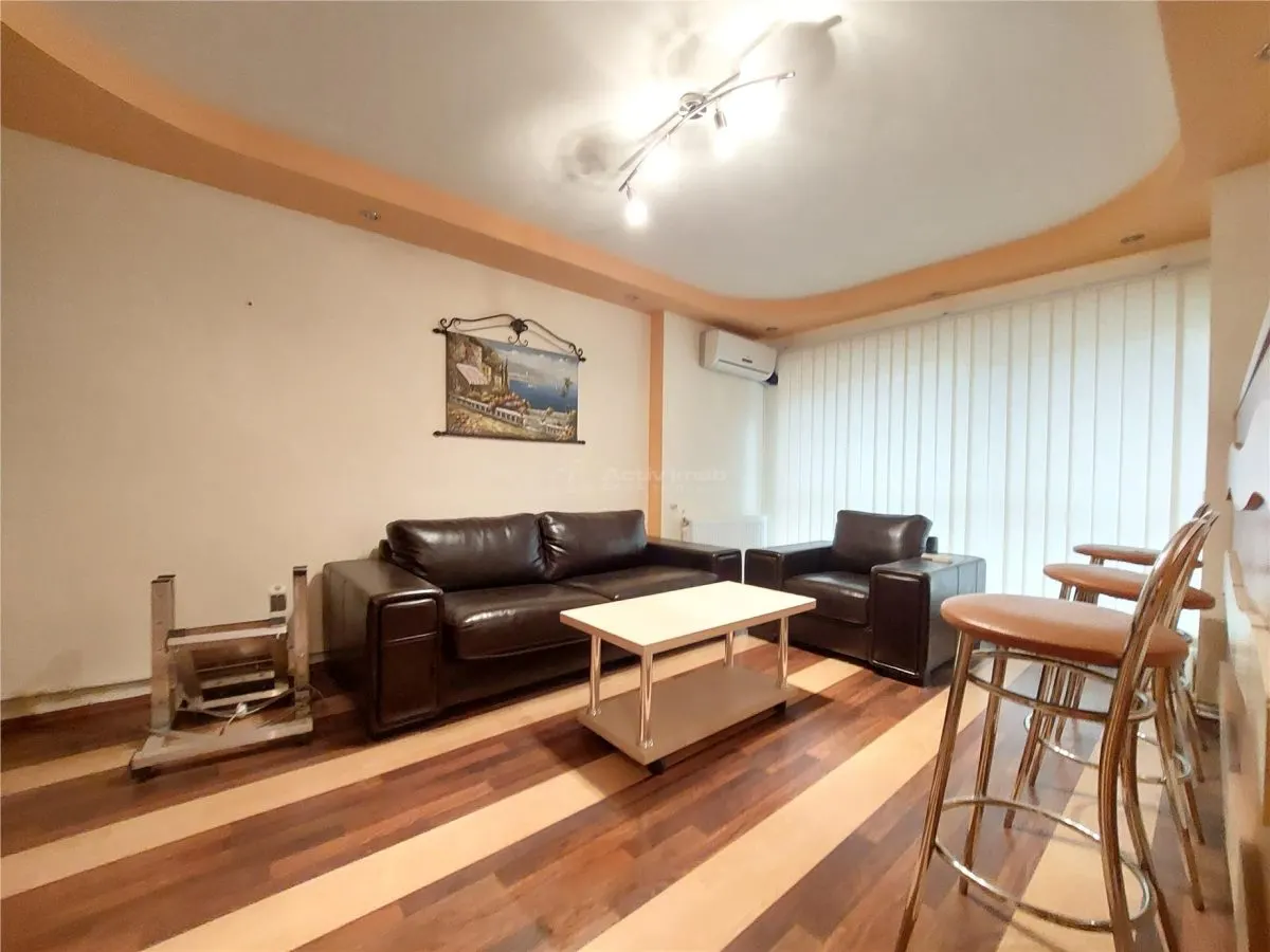 Appartement 2 Chambres, Plan Séparé, 2e Étage, Centre-Ville - Piața Daciei - foto 1