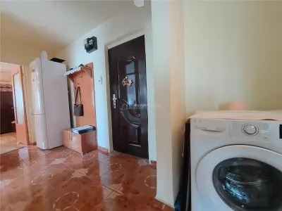 Apartamento 2 Dormitorios, 2 Balcones, 62 m², 3ª Planta, Costieni - foto 10