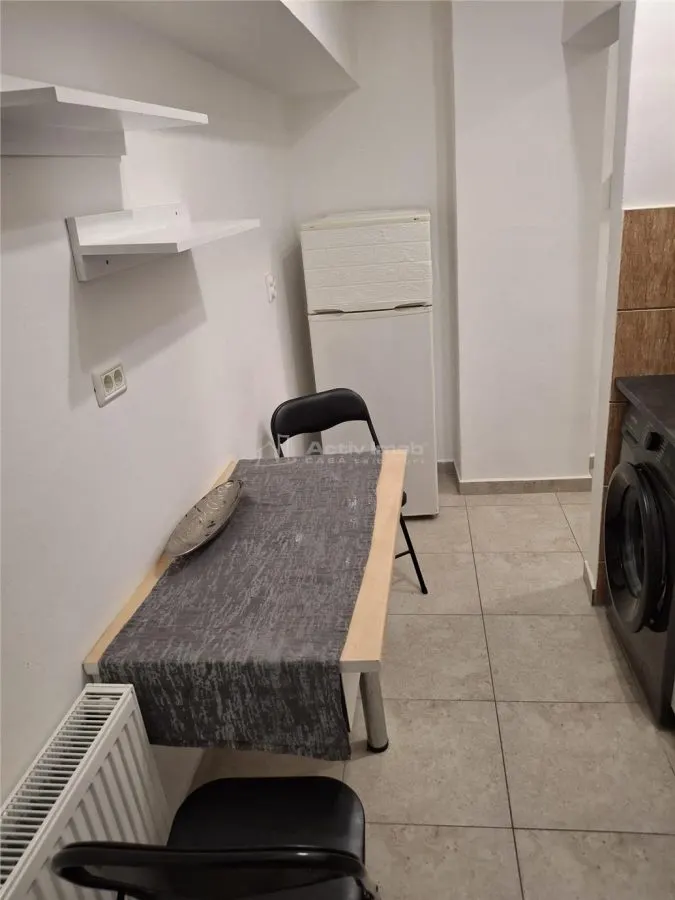 Resita, Appartement 1 Chambre, Moderne, Ultra-Central + Parking Privé - foto 5
