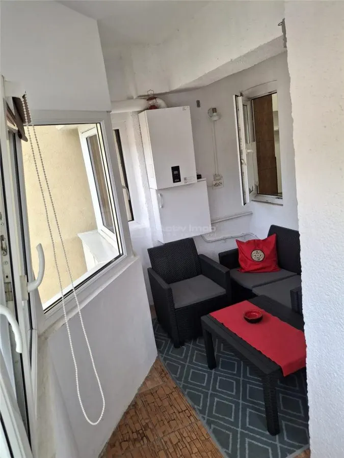 Resita, Appartement 1 Chambre, Moderne, Ultra-Central + Parking Privé - foto 8