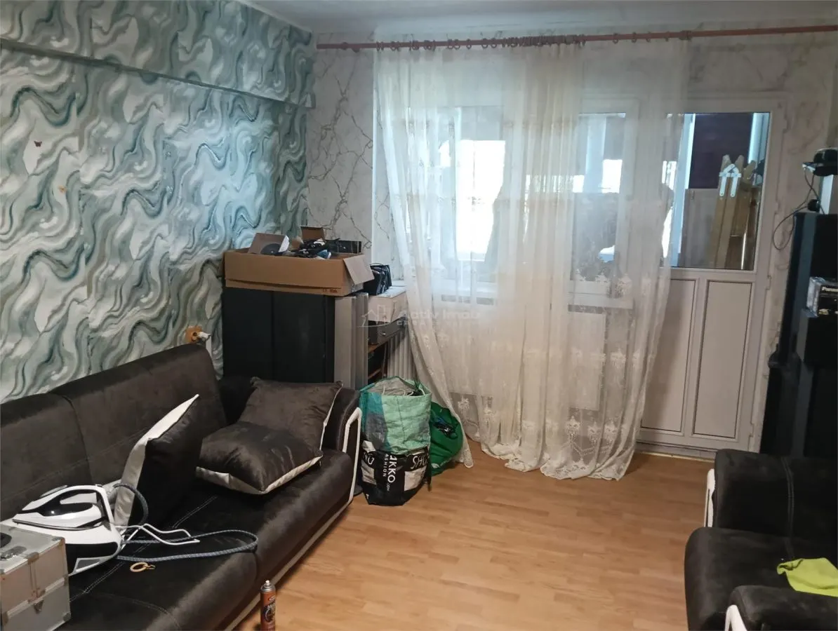 Apartamento de 3 Dormitorios, Edificio Rehabilitado, Teius, Planta Baja, Amueblado - foto 8