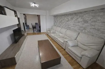Apartamento de 3 Dormitorios Distribuido – Rond Alba Iulia – Sin Comisión - foto 2
